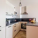 Cosy T2 Vue Climatise Wifi Et Equipe Refait A Neuf Apartment Ajaccio (Corsica)