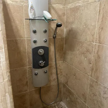 Appartement Cosy T2 Vue Climatise Wifi Et Equipe Refait A Neuf