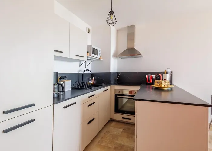 Cosy T2 Vue Climatise Wifi Et Equipe Refait A Neuf Apartment Ajaccio (Corsica)